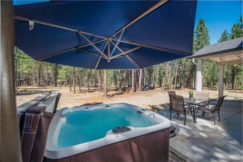 Tiny photo for 15032 Green Heart, La Pine, OR 97739 (MLS # 220216118)
