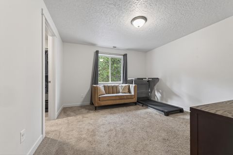 Tiny photo for 15032 Green Heart, La Pine, OR 97739 (MLS # 220216118)