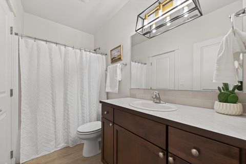 Tiny photo for 15032 Green Heart, La Pine, OR 97739 (MLS # 220216118)