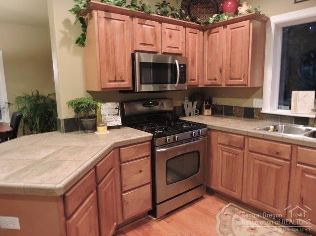 Quiet Canyon - Residential