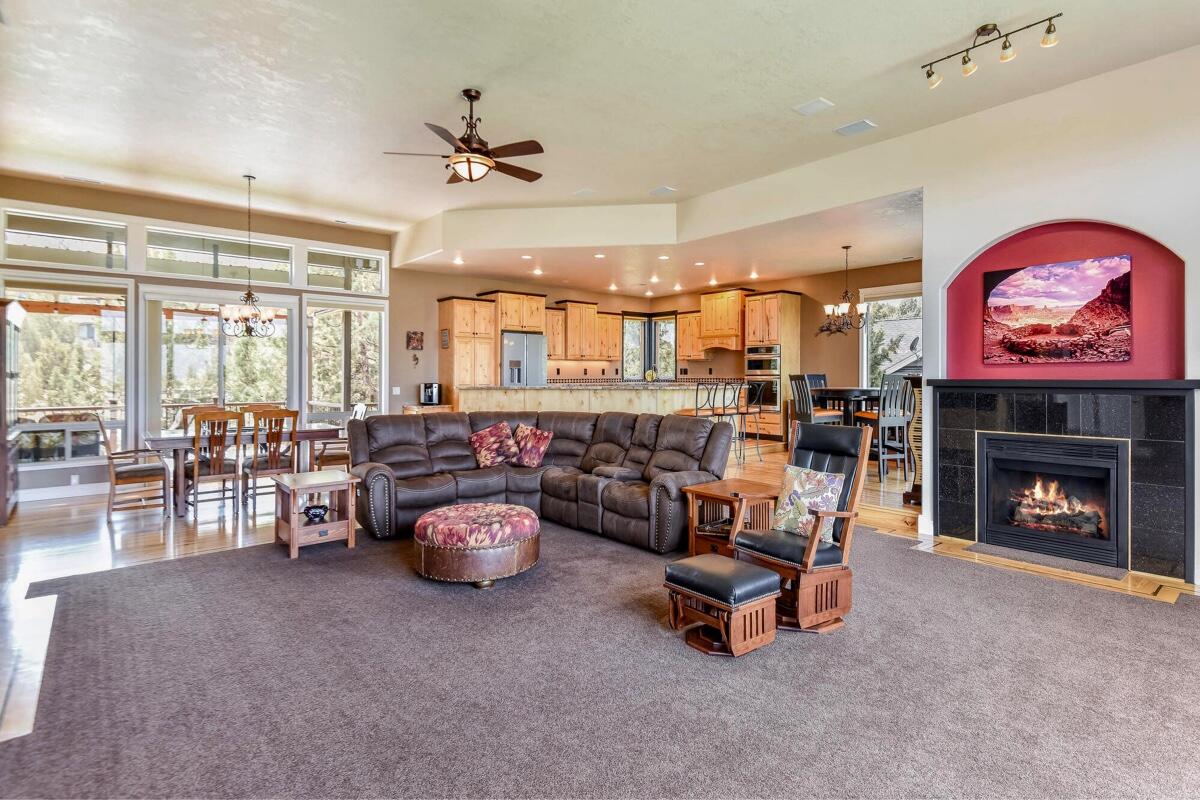 Eagle Crest - Residential