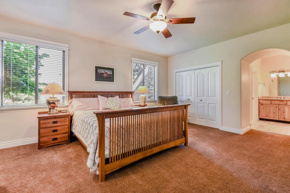 Eagle Crest - Residential