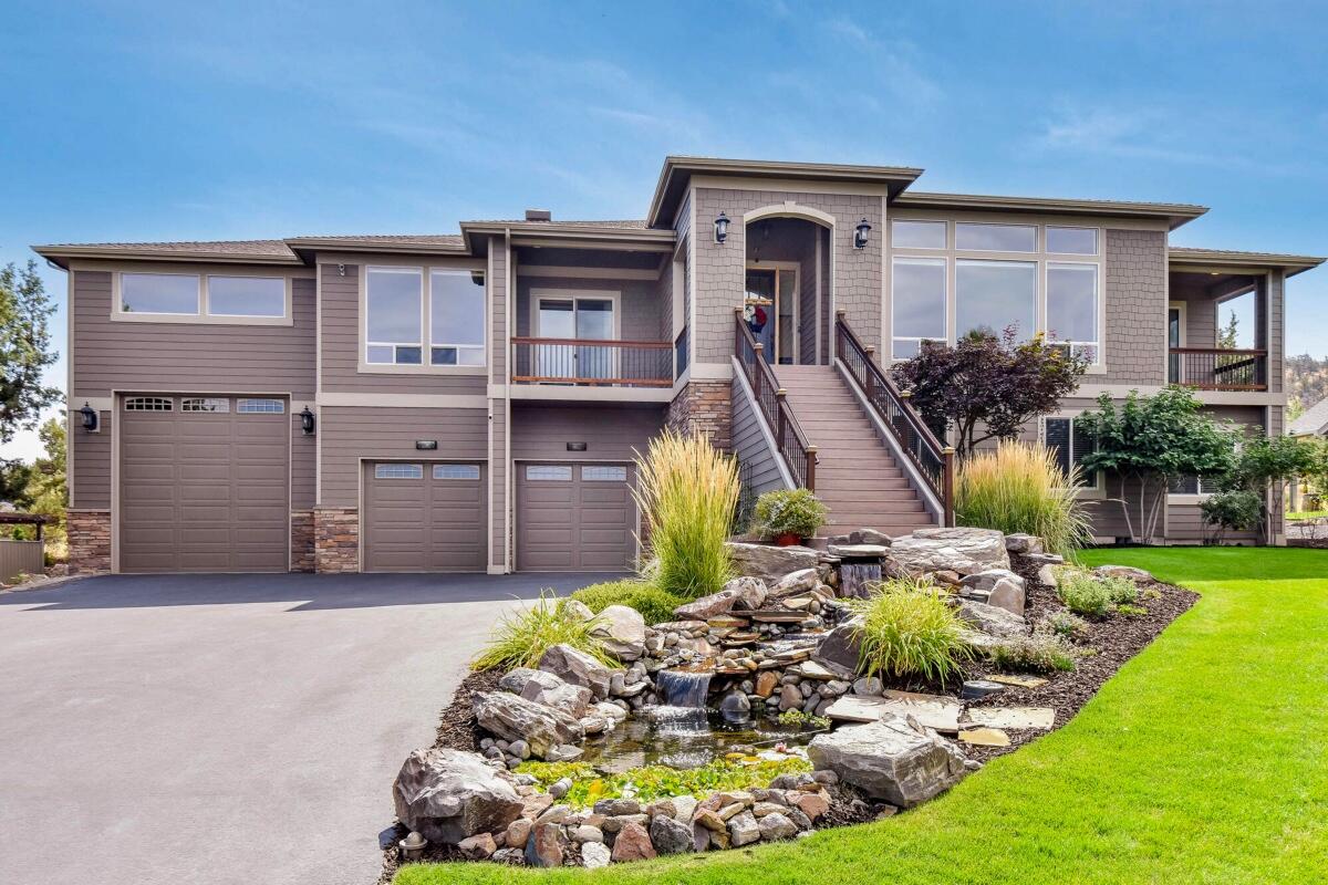 Eagle Crest - Residential