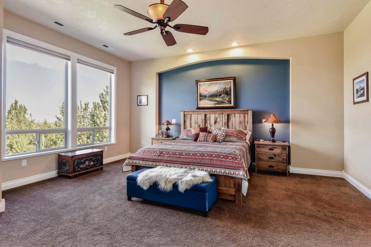 Eagle Crest - Residential