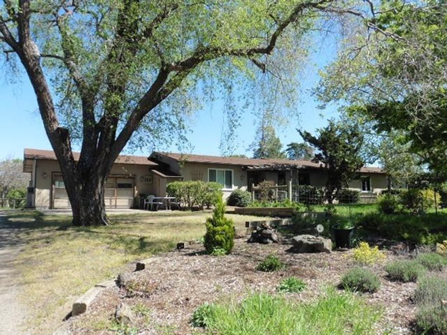 Beautiful Ashland property in a close in rural location near Emigrant lake. Home offers 4 bedrooms and 2 bathrooms. There is a detached shop with a rolling door.