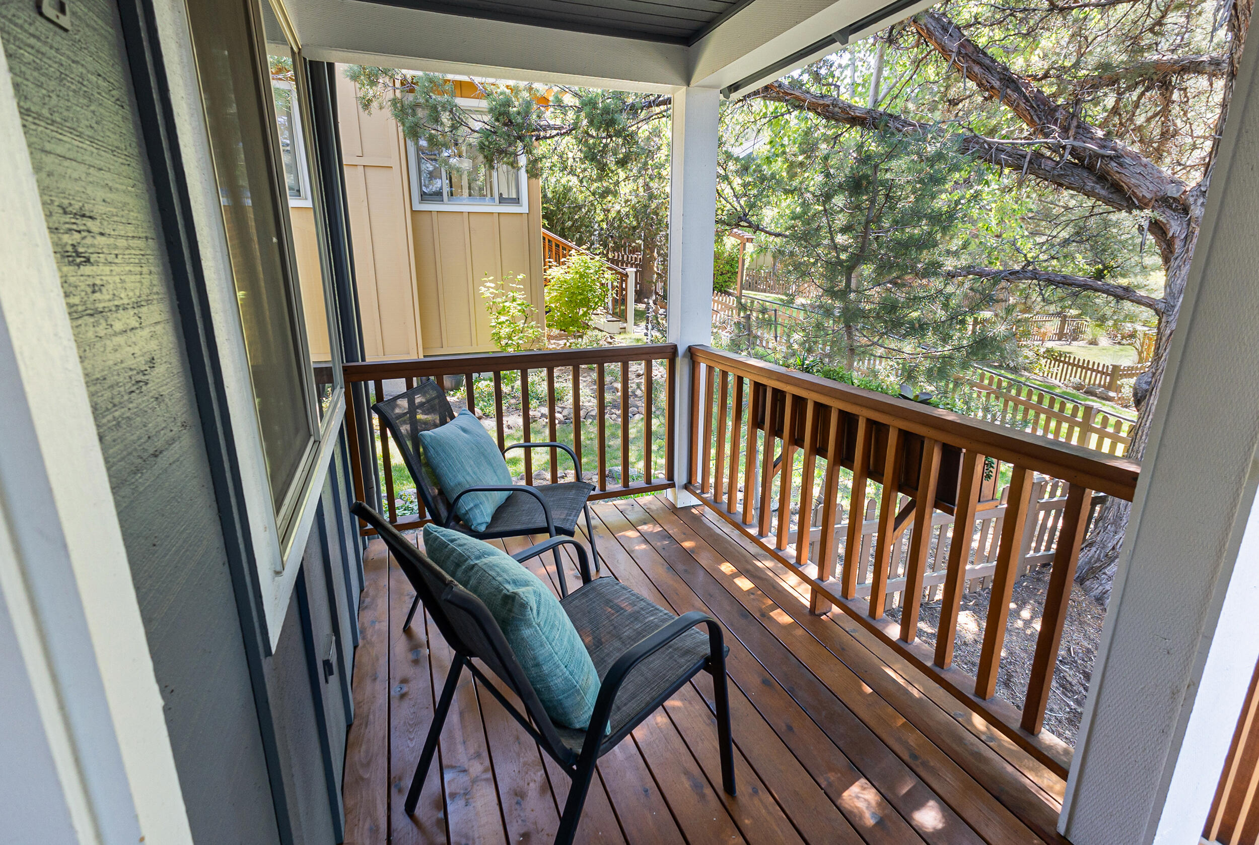 1940 NW Monterey Pines Drive UNIT 2