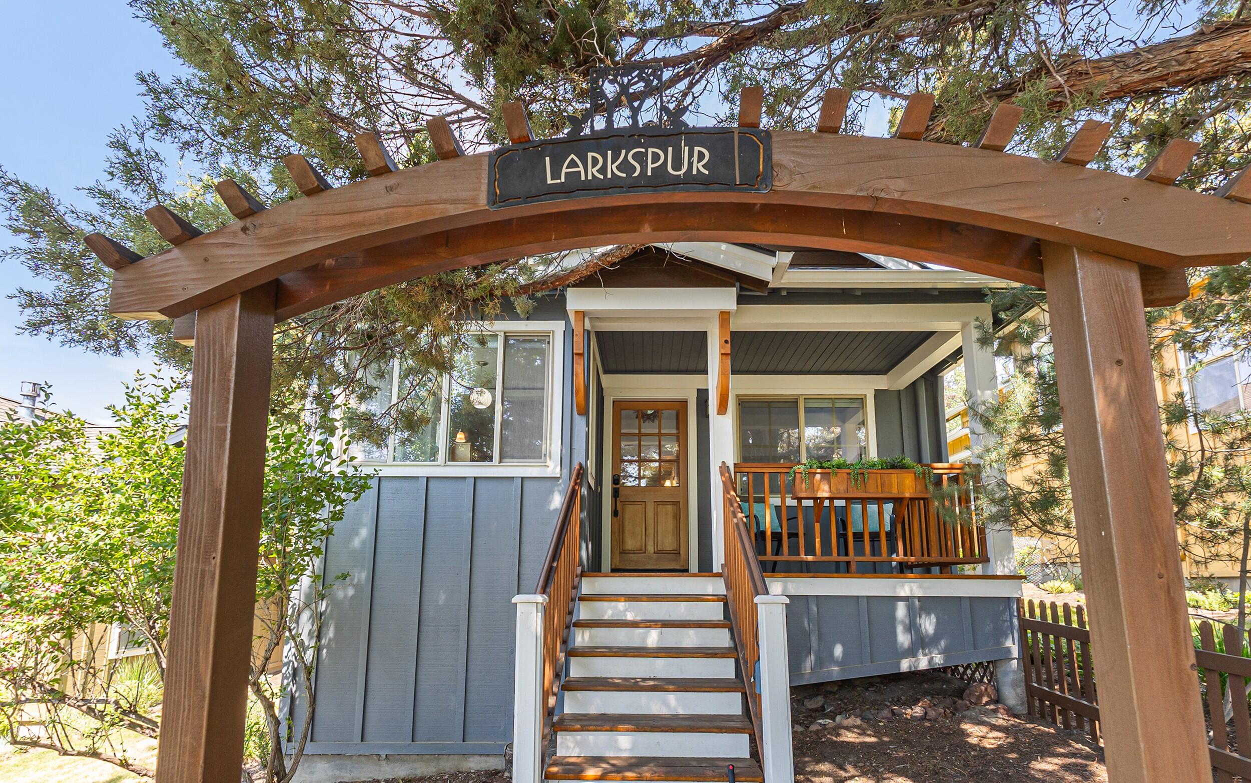 1940 NW Monterey Pines Drive UNIT 2