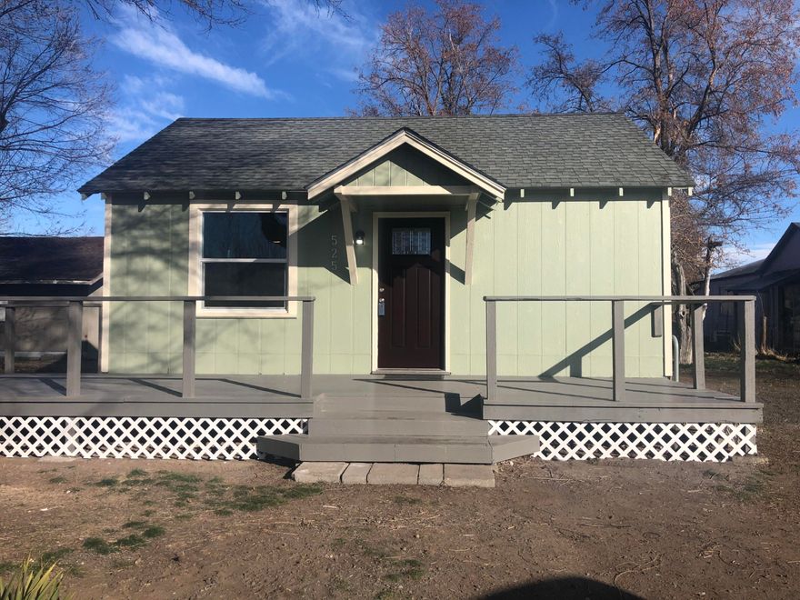 Newly remodeled, move-in ready home in Metolius. This house has all new paint inside and out, doors, appliances, cabinets, vinyl windows, real hardwood flooring, carpet, and new decks. The total square footage includes a 100 square foot basement. Enjoy the spacious yard as well as the park across the street. Make this home yours. Schedule a showing today!