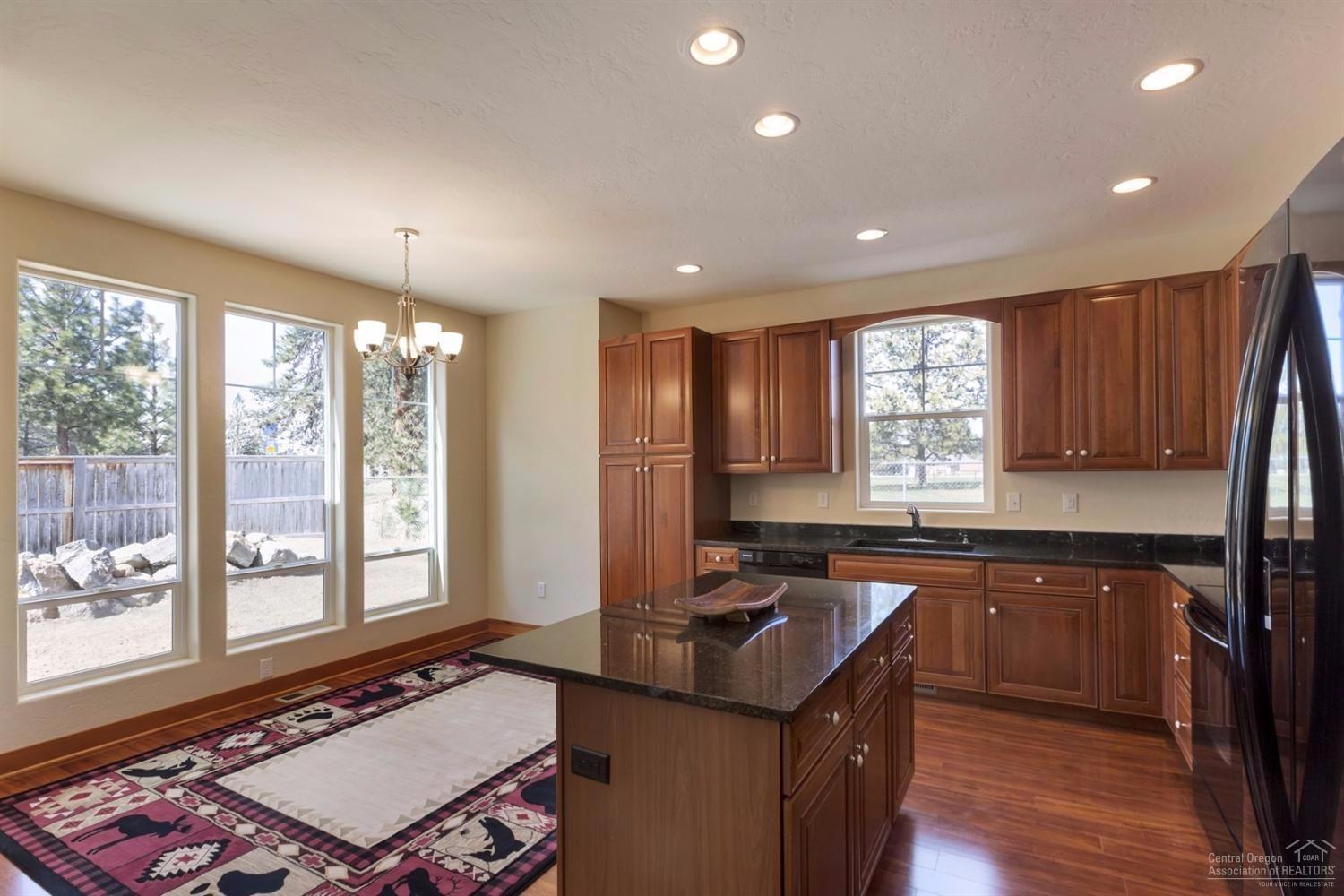 Roaring Springs - Residential