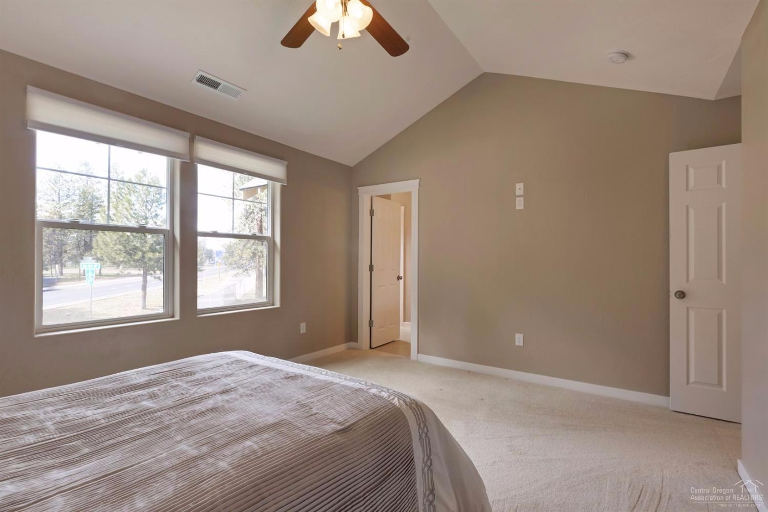 Roaring Springs - Residential