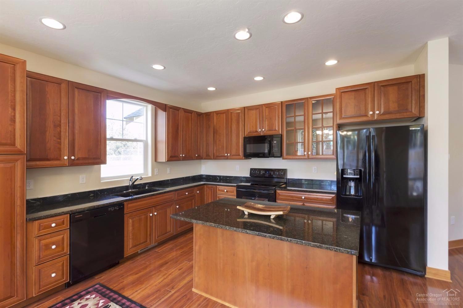 Roaring Springs - Residential