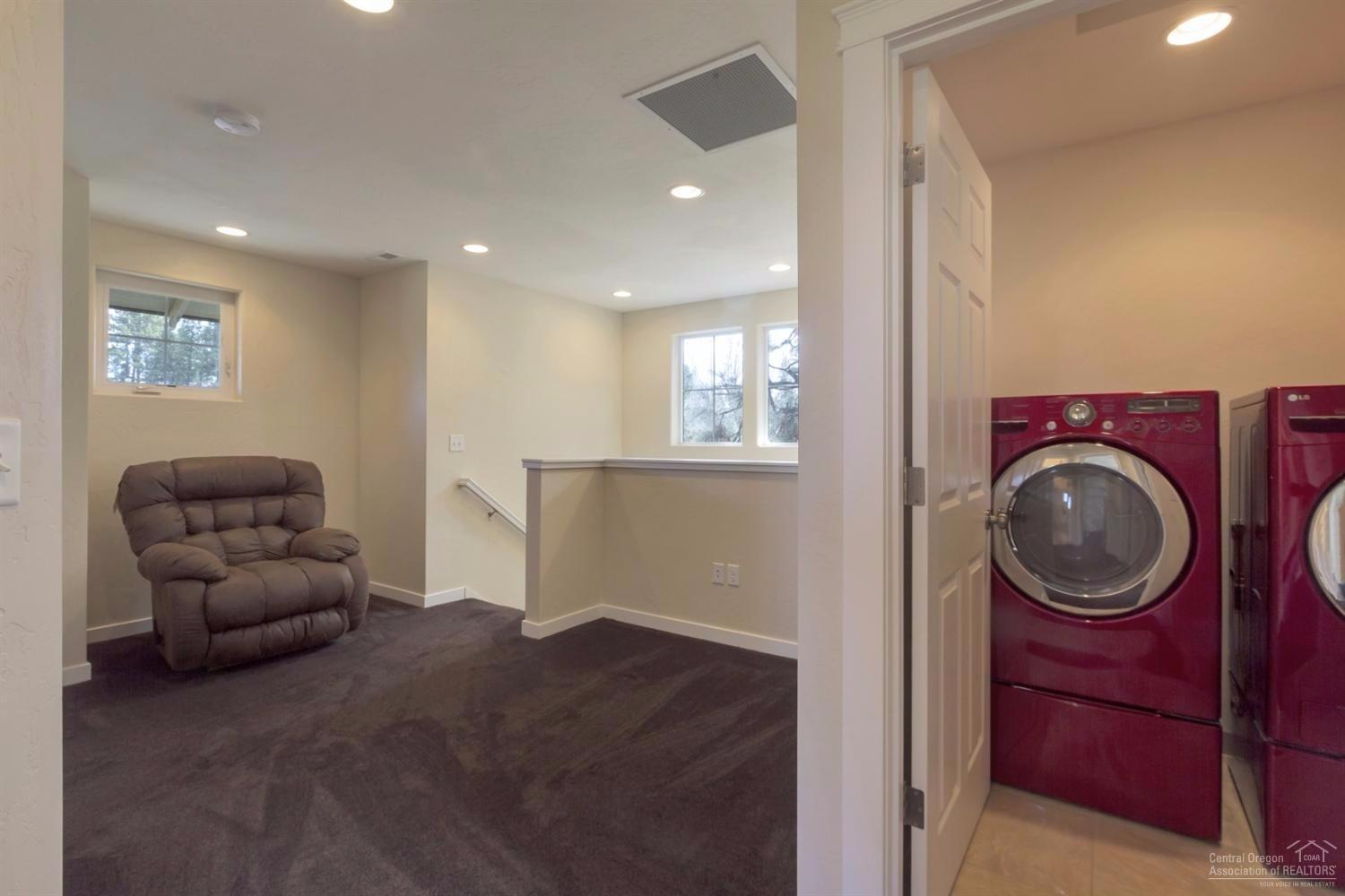 Roaring Springs - Residential