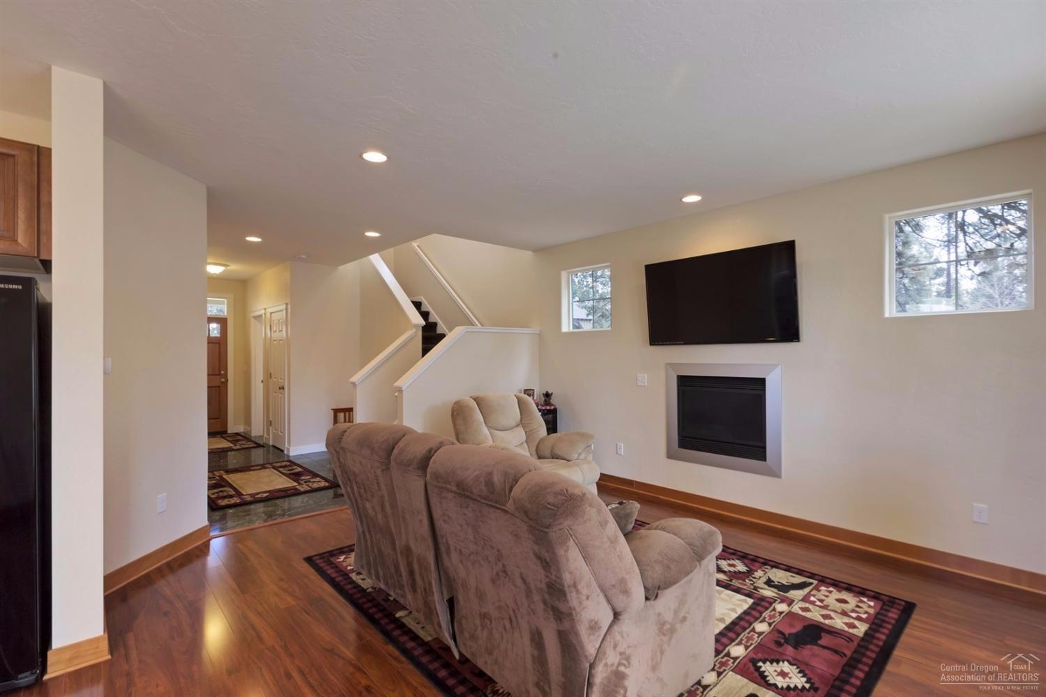 Roaring Springs - Residential