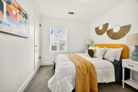 Tiny photo for 3473 Poppywoods Drive, Medford, OR 97504 (MLS # 220217096)