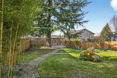 Tiny photo for 3473 Poppywoods Drive, Medford, OR 97504 (MLS # 220217096)