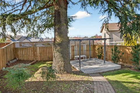 Tiny photo for 3473 Poppywoods Drive, Medford, OR 97504 (MLS # 220217096)