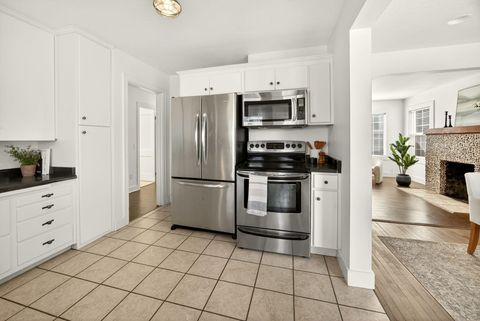 Tiny photo for 3473 Poppywoods Drive, Medford, OR 97504 (MLS # 220217096)