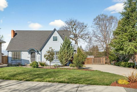 Tiny photo for 3473 Poppywoods Drive, Medford, OR 97504 (MLS # 220217096)