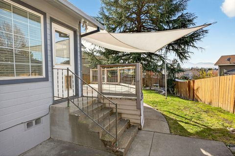 Tiny photo for 3473 Poppywoods Drive, Medford, OR 97504 (MLS # 220217096)