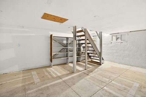 Tiny photo for 3473 Poppywoods Drive, Medford, OR 97504 (MLS # 220217096)