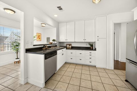 Tiny photo for 3473 Poppywoods Drive, Medford, OR 97504 (MLS # 220217096)