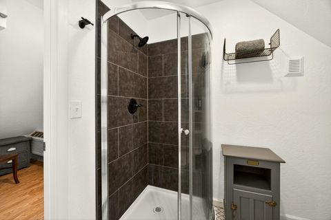 Tiny photo for 3473 Poppywoods Drive, Medford, OR 97504 (MLS # 220217096)