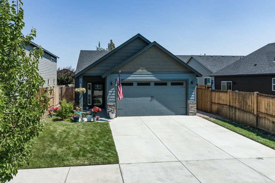 Come see this adorable turn-key
, well maintained single level charmer conveniently located on
Bend's East side just blocks from Pettigrew Park & just over a mile to restaurants, shopping & Bend's Larkspur Community Center. This ideal floor plan
boasts quartz counters & stainless
appliances in the kitchen, spacious
primary w double vanities &
private access to the back patio,
remote operated ceiling fans in all 3
bedrooms , & central air conditioning.
Fire up the grill in the large, beautiful backyard with covered patio perfect for enjoying Bend's summer afternoons.
Other notable features include a 2 -
car garage, a flat lot w/large driveway, washer, dryer, and refrigerator included.