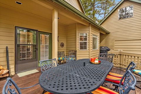 Tiny photo for 18063 Maury Mountain Lane, Sunriver, OR 97707 (MLS # 220217746)