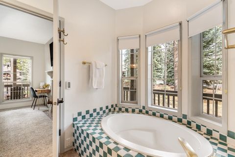 Tiny photo for 18063 Maury Mountain Lane, Sunriver, OR 97707 (MLS # 220217746)