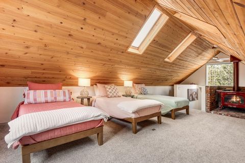 Tiny photo for 18063 Maury Mountain Lane, Sunriver, OR 97707 (MLS # 220217746)