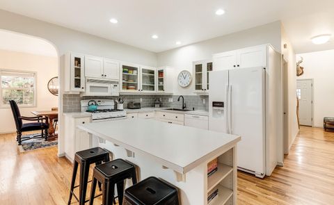 Tiny photo for 18063 Maury Mountain Lane, Sunriver, OR 97707 (MLS # 220217746)