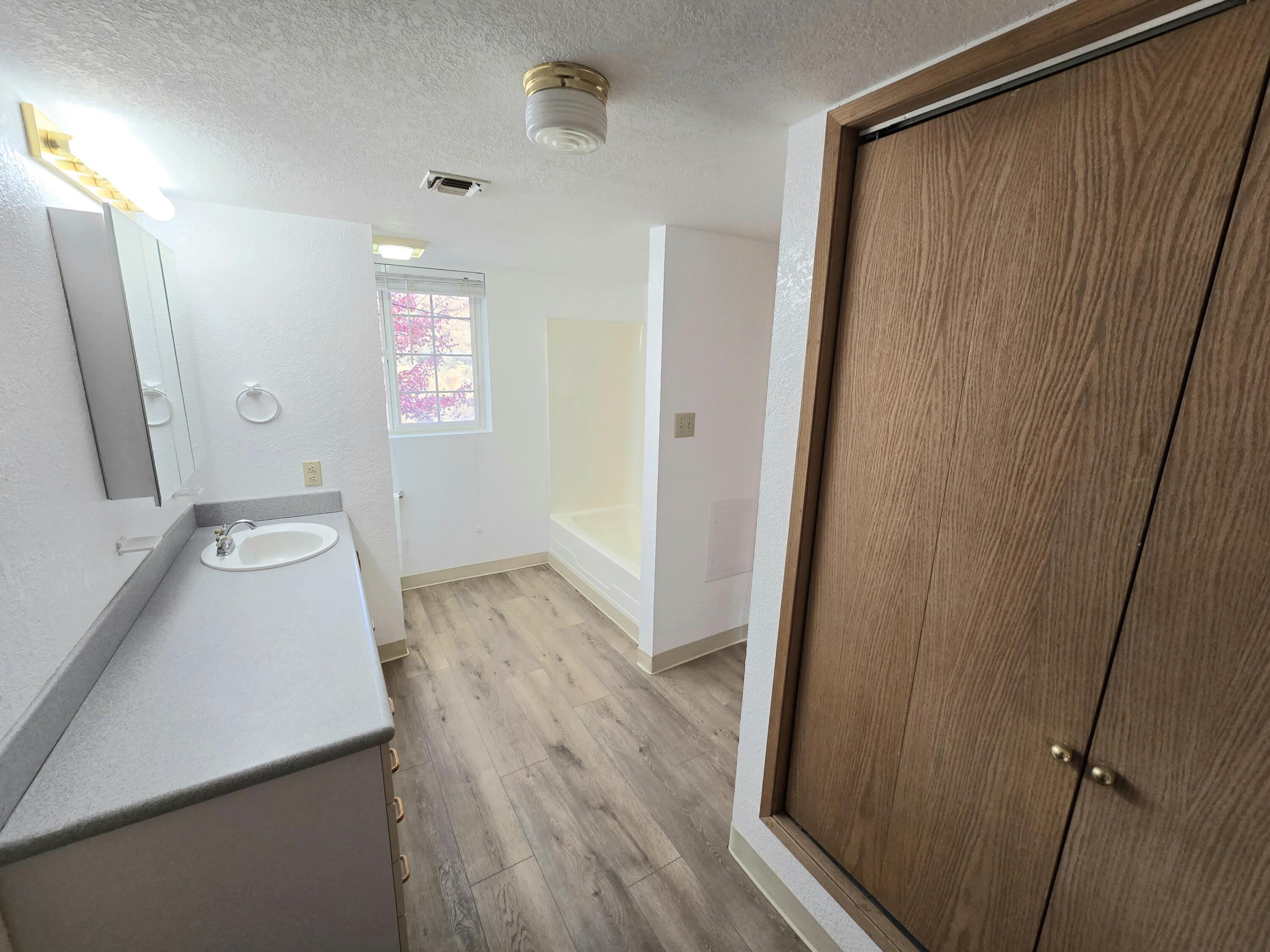 Klamath Falls -Nob Hill - Residential