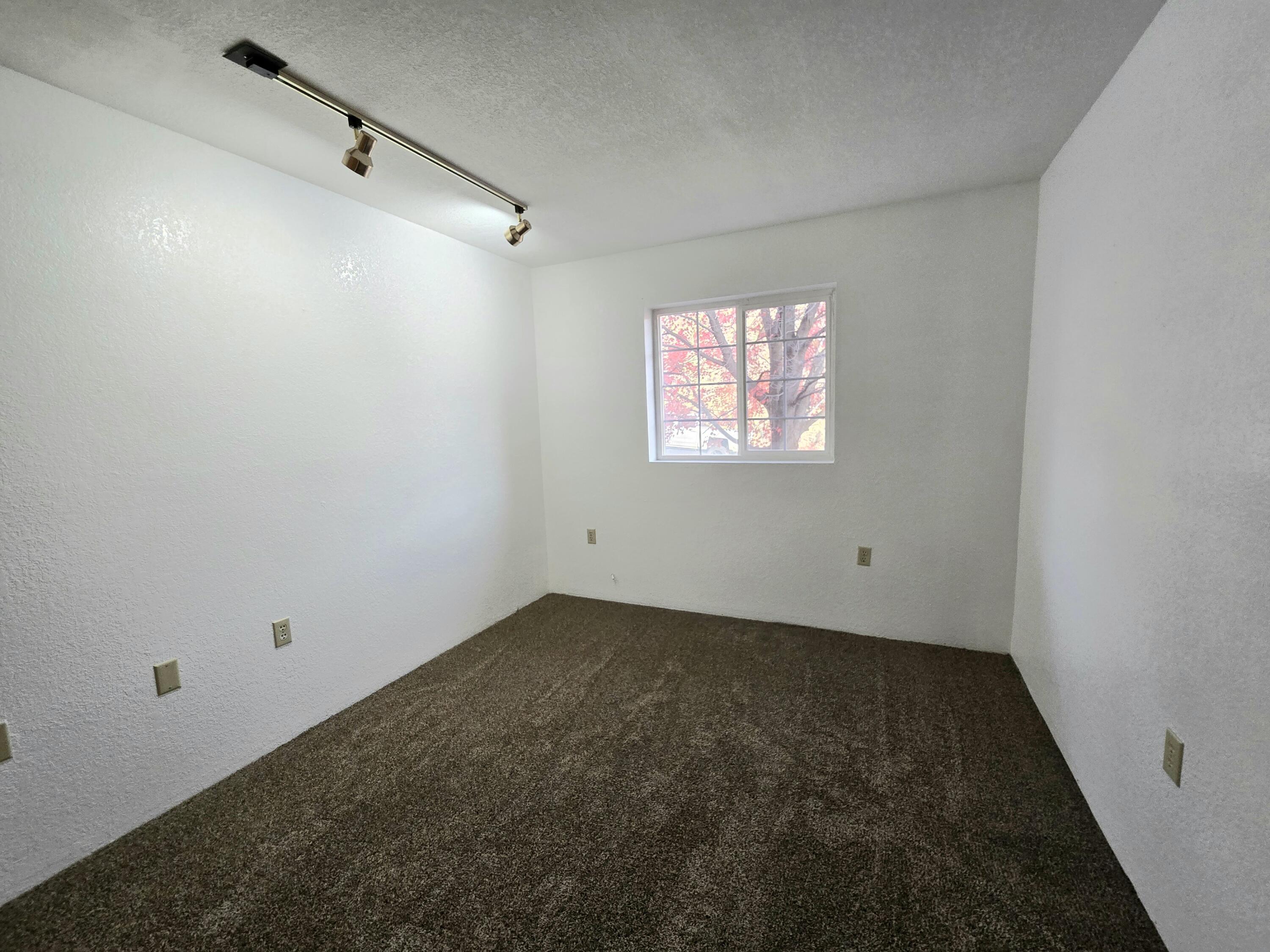 Klamath Falls -Nob Hill - Residential