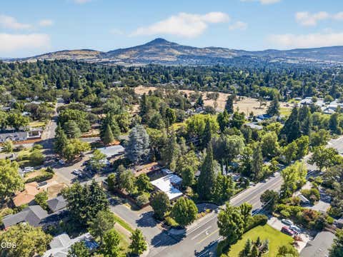 Tiny photo for 2201 Siskiyou Boulevard, Medford, OR 97504 (MLS # 220226652)