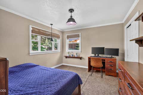 Tiny photo for 2201 Siskiyou Boulevard, Medford, OR 97504 (MLS # 220226652)