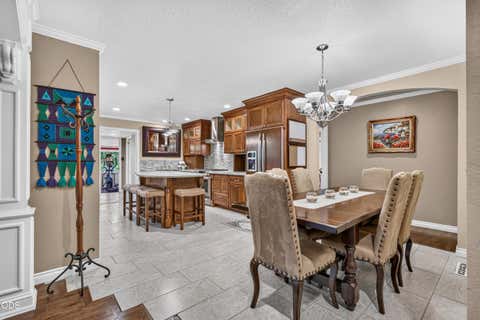 Tiny photo for 2201 Siskiyou Boulevard, Medford, OR 97504 (MLS # 220226652)