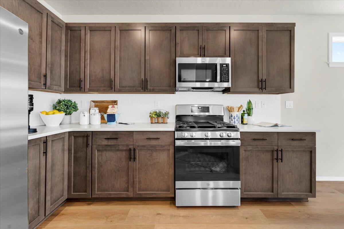 3566 NW 8th Street 52