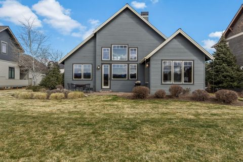 Tiny photo for 481 W Hope Avenue, Sisters, OR 97759 (MLS # 220216981)