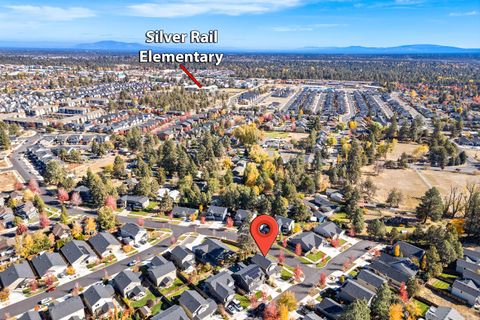 Tiny photo for 20376 SE Lois Way, Bend, OR 97702 (MLS # 220211535)