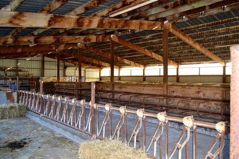 Tiny photo for 6181 Lower River Road, Grants Pass, OR 97526 (MLS # 220211463)