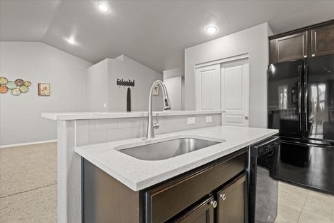 Tiny photo for 3471 Cascara Street, Medford, OR 97504 (MLS # 220215769)