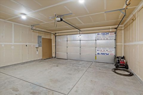 Tiny photo for 3471 Cascara Street, Medford, OR 97504 (MLS # 220215769)