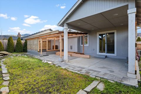 Tiny photo for 3471 Cascara Street, Medford, OR 97504 (MLS # 220215769)