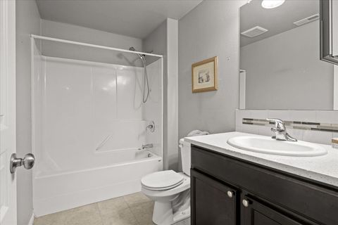 Tiny photo for 3471 Cascara Street, Medford, OR 97504 (MLS # 220215769)