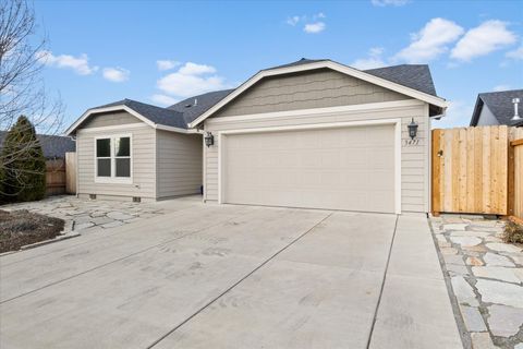 Tiny photo for 3471 Cascara Street, Medford, OR 97504 (MLS # 220215769)
