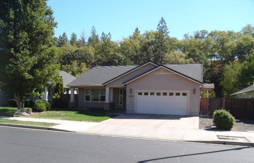 Beautiful Glenwood Subdivision, 3 bedroom, 2 bath offers vaulted ceilings, hardwood floors, ceiling fans, custom window coverings, central vac, storage shed, built-in cabinets & wash basin in garage plus back yard opens up to greenway owned by City of Eagle Point