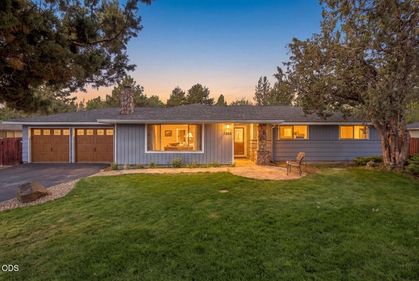61563 NEWBERRY DR, BEND, OR 97702 - Image e3fcc53ecb5dbafa70908baa966c6d9f/1124754480