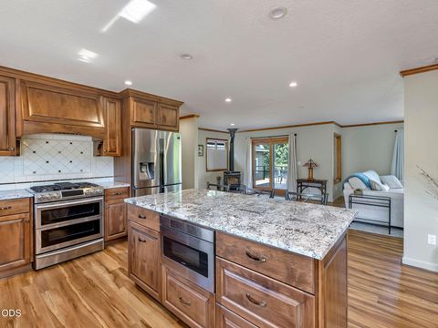 Tiny photo for 36159 SW Viewridge Lane, Hillsboro, OR 97123 (MLS # 220223523)