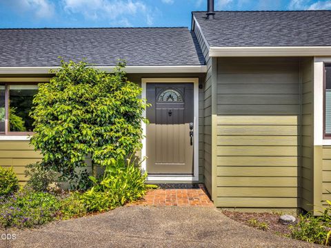 Tiny photo for 36159 SW Viewridge Lane, Hillsboro, OR 97123 (MLS # 220223523)