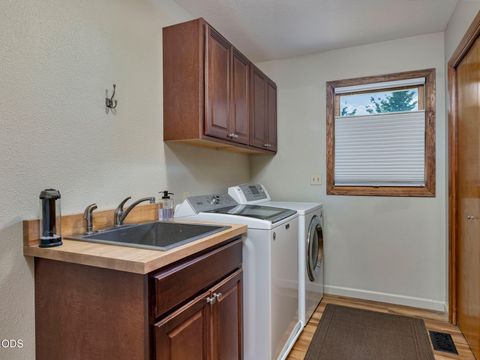 Tiny photo for 36159 SW Viewridge Lane, Hillsboro, OR 97123 (MLS # 220223523)